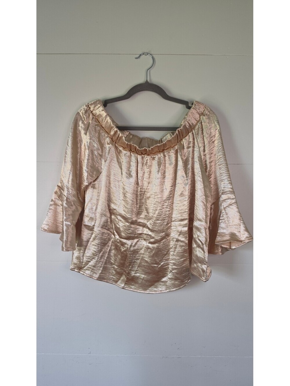 NWT Forever 21 Metallic Gold Satin Off The Shoulder Blouse Size M, 271